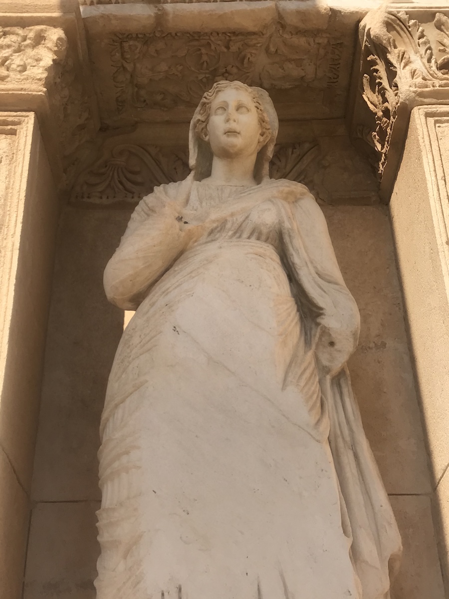 Greek statue of woman
