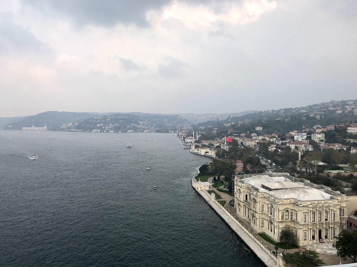 The Bosperous next to the edge of the city